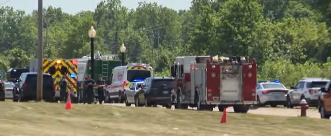 THREE OFFICERS SHOT, ONE SUSPECT DEAD IN LORAIN, OHIO